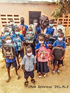 Niños/as beneficiados en primaria y secundaria en Kpalimé (Togo). 2021